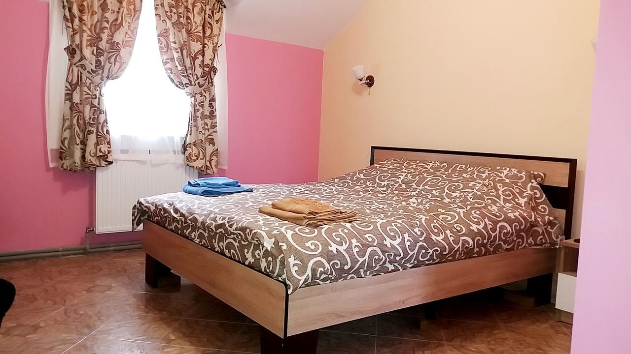 Hotel Днепър Екстериор снимка